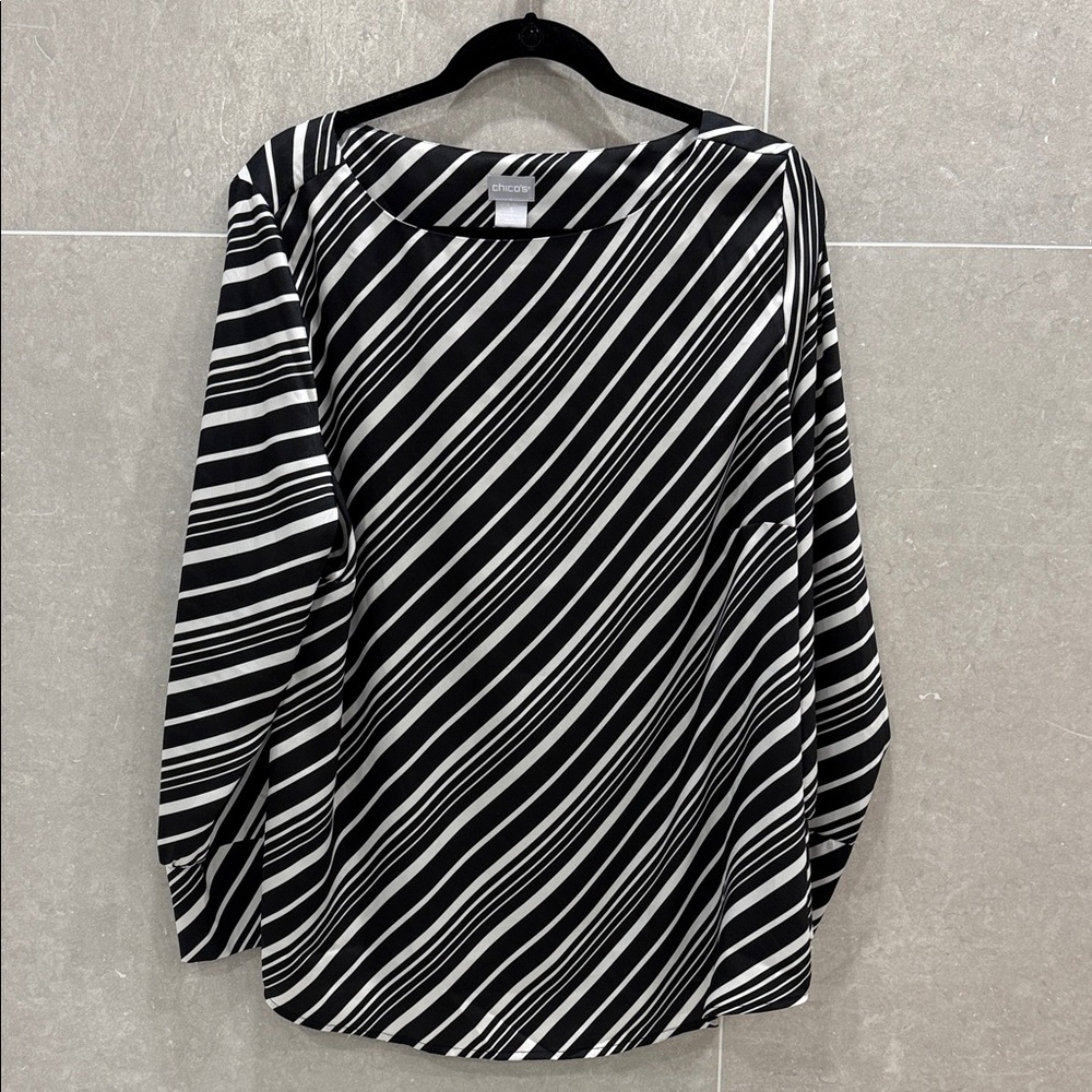 Never worn - Chico's Diagonal Striped Black and White Long Sleeve Top